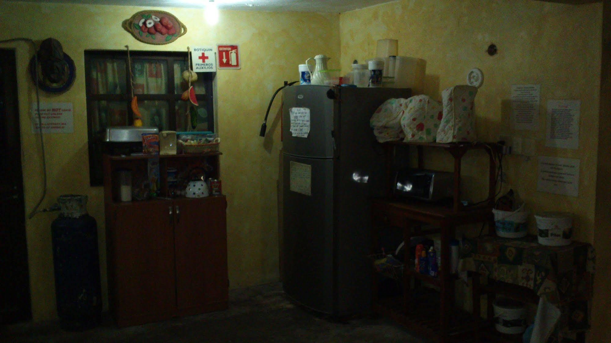Amigos Hostel Cozumel Eksteriør bilde